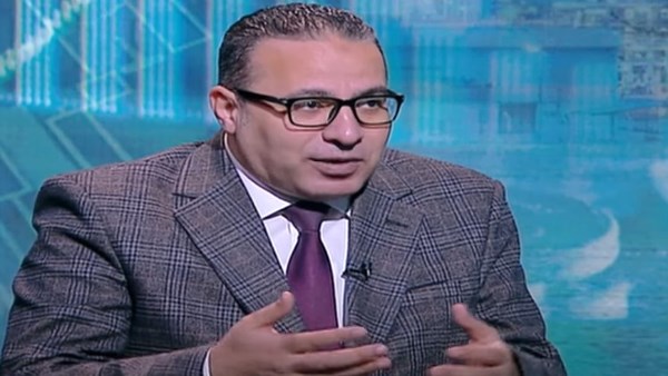  الدكتور محمد عبد الهادي الخبير الاقتصادي