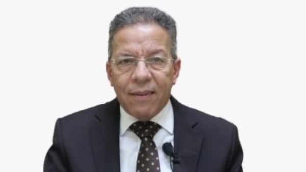  الدكتور أسامة عبد الحي، نقيب الأطباء