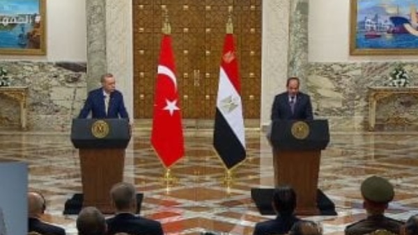 الرئيس السيسي مع الرئيس التركي رجب طيب أردوغان 