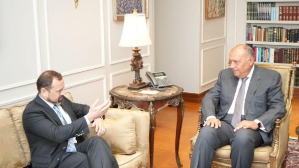 وزير الخاجية المصري استقبل المبعوث الأمريكي الخاص للسودان