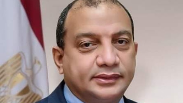  الدكتور منصور حسن