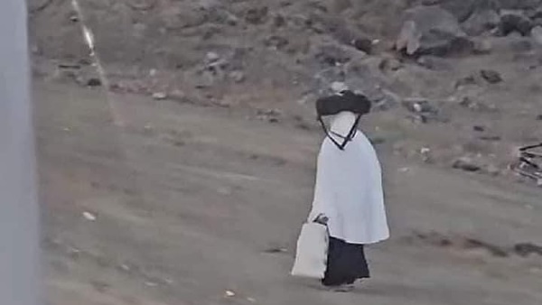 صاحبة فيديو السير إلى عرفات