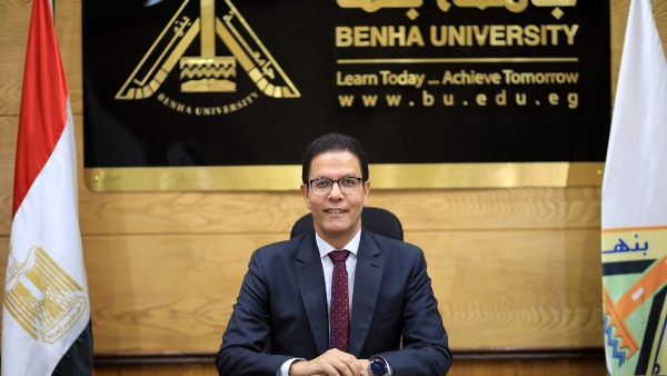 الدكتور ناصر الجيزاوى، رئيس جامعة بنها