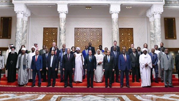  الرئيس السيسى يستقبل وفدا من المشاركين بمؤتمر القوى السياسية والمدنية السودانية