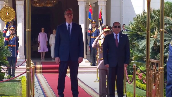 الرئيس السيسي يستقبل رئيس صربيا بقصر الاتحادية