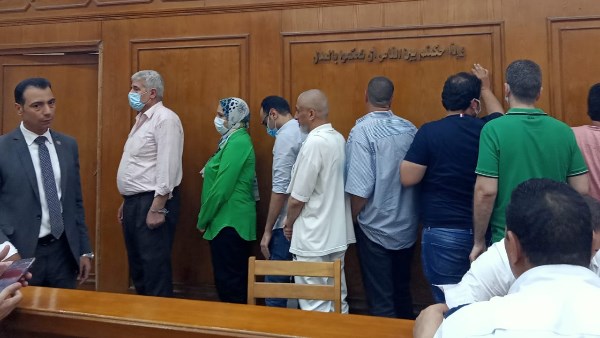 تأجيل محاكمة 12 متهماً في قضية رشوة وزارة الرى
