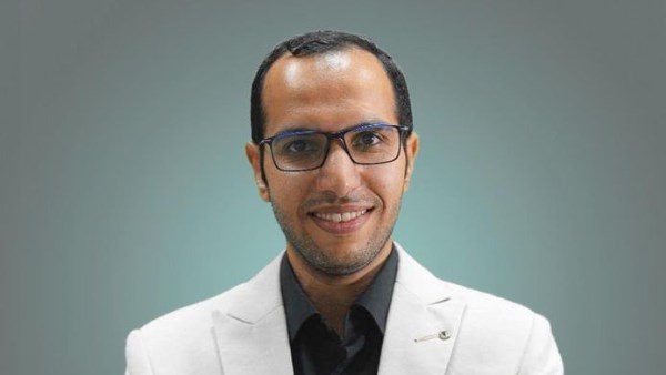 الكاتب الصحفي محمود الجلاد 