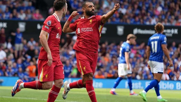 محمد صلاح لاعب فريق ليفربول