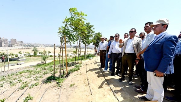  وزير الإسكان يتابع تقدم الأعمال بمشروع حديقة تلال الفسطاط بمحافظة القاهرة