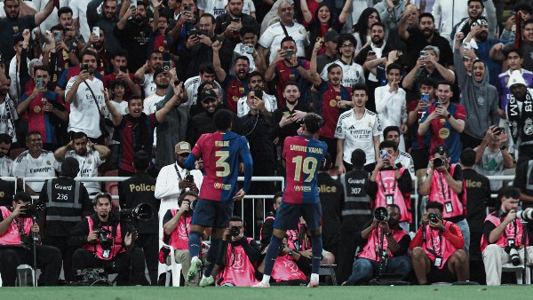 برشلونة فتح على الرابع 