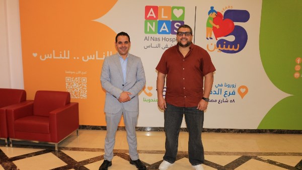 زيارة أحمد رافت مذيع الشارع لمستشفي الناس 