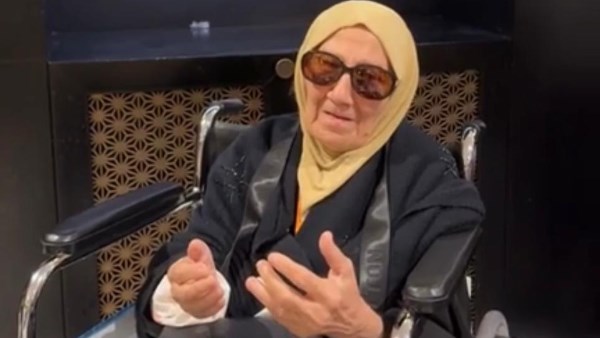 الفنانة عواطف حلمى