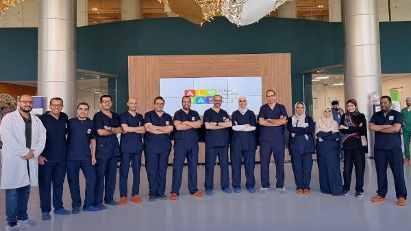 مستشفى الناس يشارك بفريق طبي في مؤتمر HITEC 2025