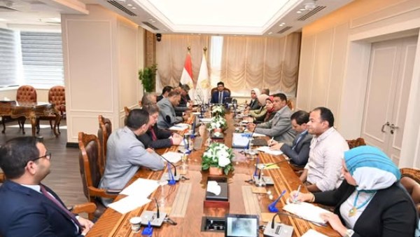 وزير الرياضة وزير الرياضة