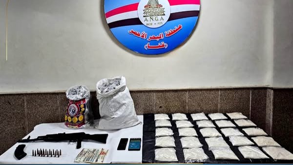 الداخلية تعلن ضبط بؤر لتجارة المخدرات في عدة محافظات ومصرع عنصرين شديدى الخطورة في قنا