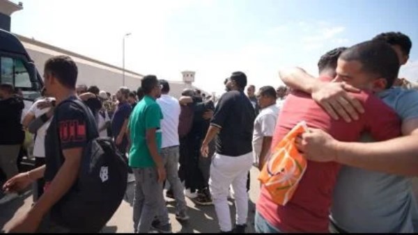الإفراج بالعفو عن 2735 نزيلاً