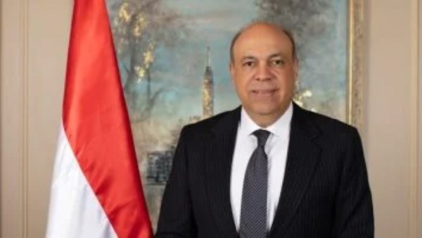 سامح الحفني وزير الطيران