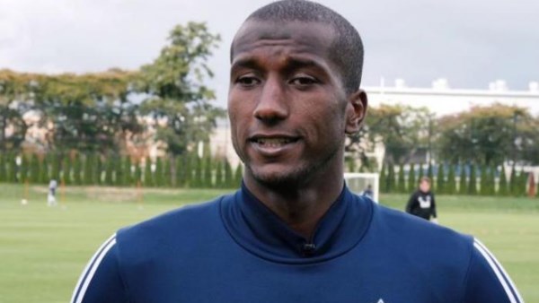 اللاعب علي غزال