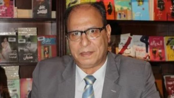 الكاتب الصحفي عادل السنهوري 