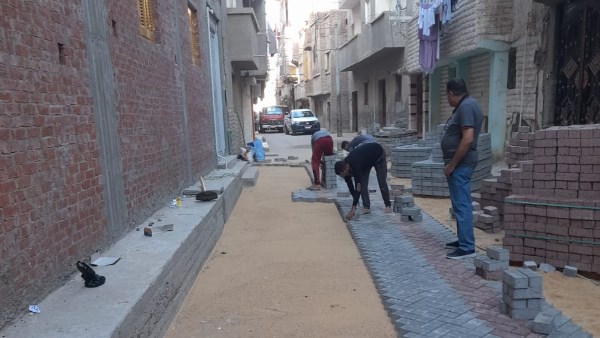 تركيب بلاط إنترلوك بشوارع شبراخيت
