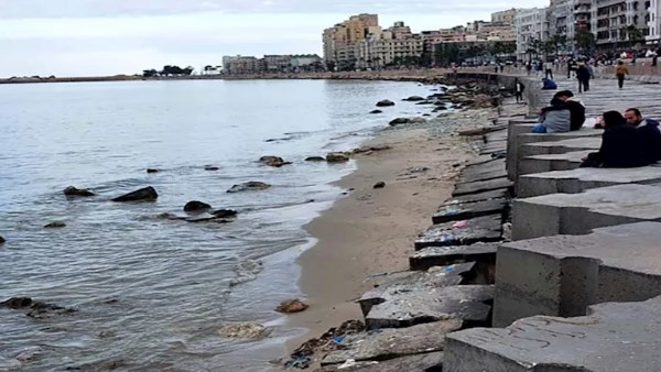 انحسار البحر بالإسكندرية