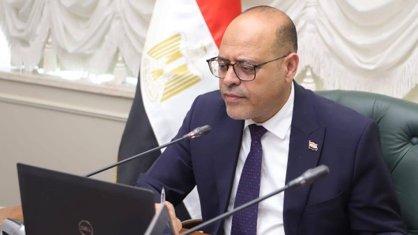 وزير العمل