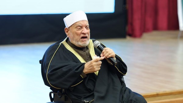 أحمد عمر هاشم