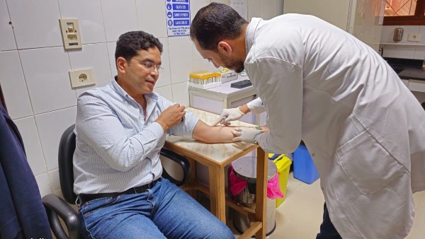 ضياء الدين داوود يجري الكشف الطبي لخوض انتخابات النواب