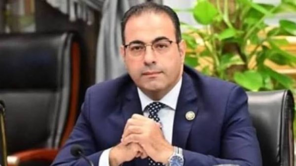 النائب محمود حسين 