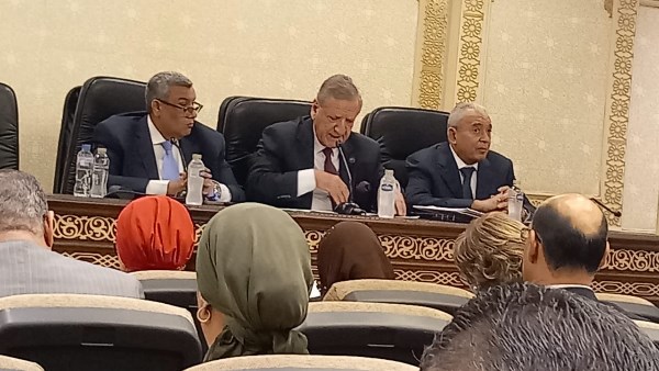 جانب من اجتماع لجنة الخطة والموازنة بمجلس النواب  جانب من اجتماع لجنة الخطة والموازنة بمجلس النواب