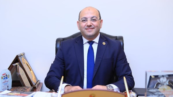 أحمد العطيفي 