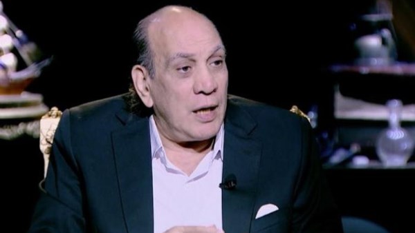 الفنان منير مكرم