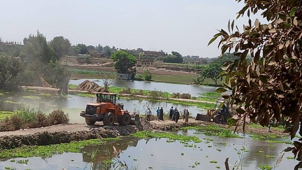 تعلية وتمهيد الجسر المؤدي إلى جزيرة أبو داوود 