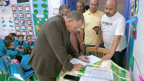 دسوقي في زيارة مفاجئة لمدارس أسيوط