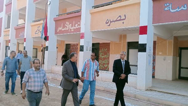 دسوقي يفاجىء مدارس أسيوط المسائية