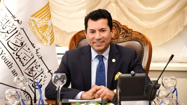 وزير الشباب والرياضة