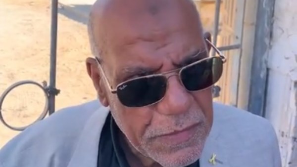 أحد أفراد أسرة المتهم بصفع المسن بالسويس  أحد أفراد أسرة المتهم بصفع المسن بالسويس