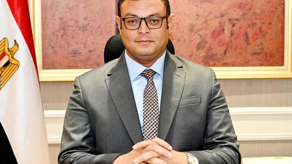 المهندس شريف الشربيني- وزير الإسكان والمرافق والمجتمعات العمرانية