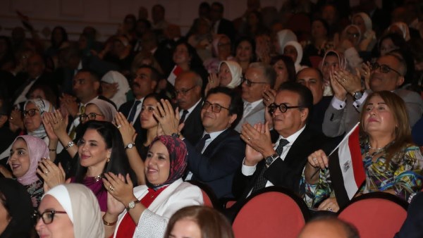وزارة الثقافة تحيي الذكرى 52 لانتصارات أكتوبر بحفل فني كبير بالأوبرا
