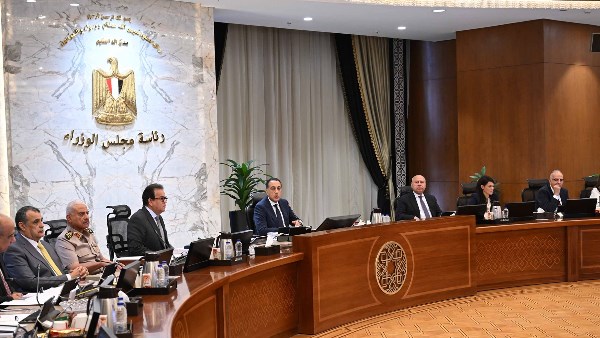 رئيس الوزراء يترأس الاجتماع الأسبوعي للحكومة