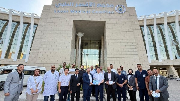  وفد رفيع المستوى من مقاطعة جيانغشي الصينية يزور مجمع الأقصر الطبي الدولي