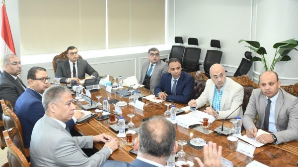 وزير الإسكان يجتمع مع "فاوندرز للتطوير العقاري" لمناقشة فرص التعاون وتسويق المشروعات