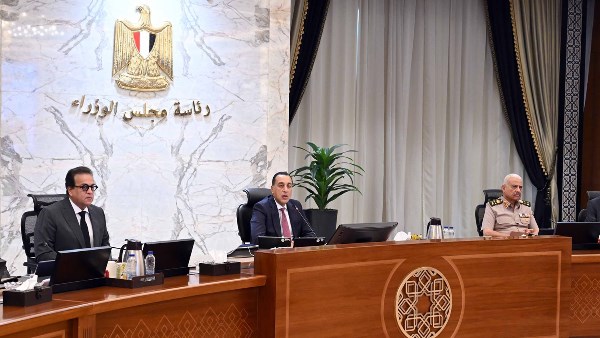 رئيس الوزراء يترأس الاجتماع الأسبوعي للحكومة