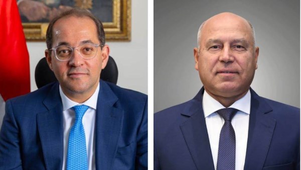 وزيري الصناعة والمالية