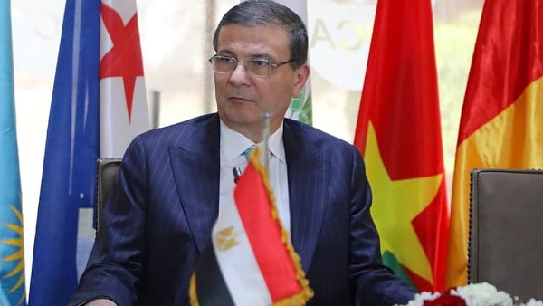  علاء فاروق وزير الزراعة واستصلاح الأراضي