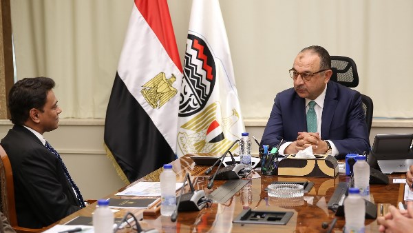 جانب من اللقاء جانب من اللقاء