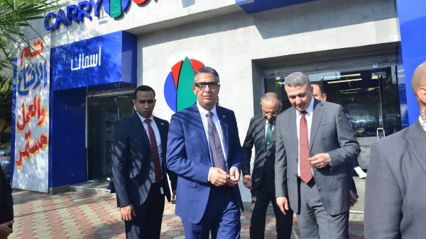 جانب من الجولة الميدانية جانب من الجولة الميدانية