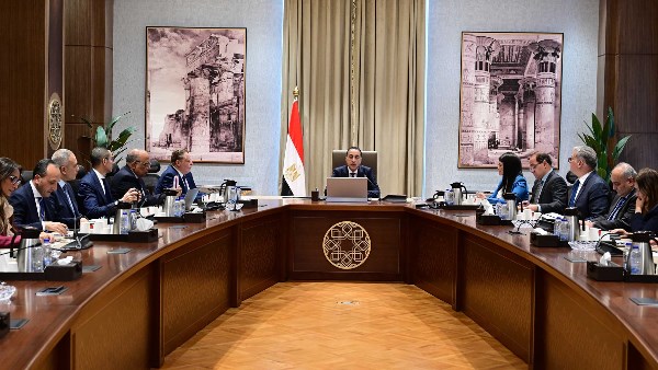 جانب من الاجتماع مجلس الوزراء جانب من الاجتماع مجلس الوزراء