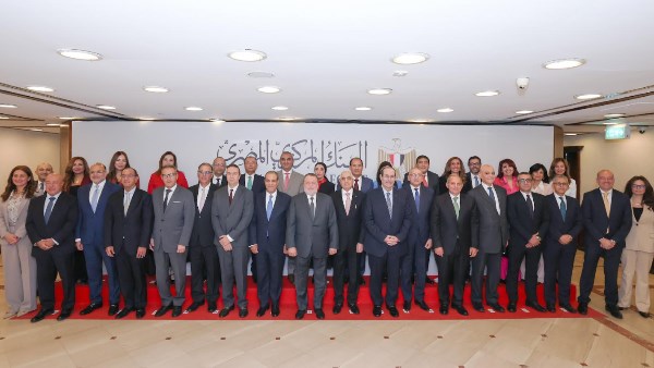 البنك الأهلي المصري يشارك في مبادرة "افتح حسابك في مصر"