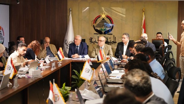  السيد القصير